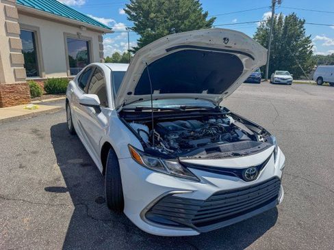 Used 2023 Toyota Camry LE FWD image 22