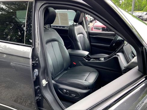 Certified 2023 Jeep Grand Cherokee L Limited w/ Luxury Tech Group II AWD/4WD image 6