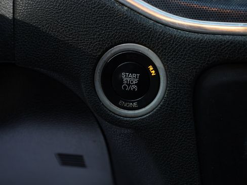 Used 2016 Dodge Charger R/T image 35