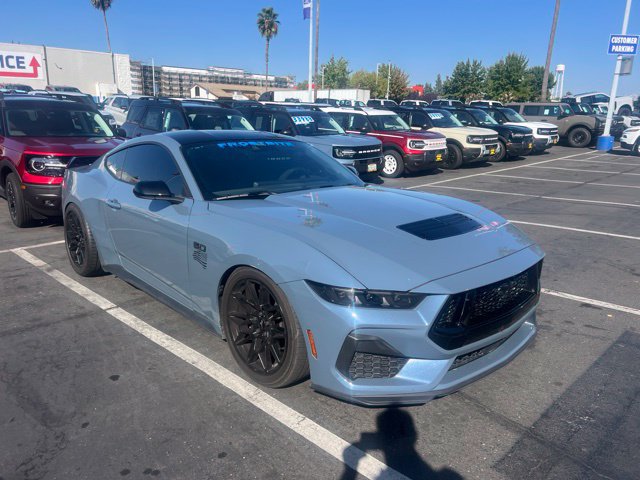 Used 2024 Ford Mustang GT Premium w/ GT Performance Package RWD image 4