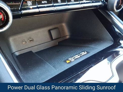 New 2026 Chevrolet Traverse High Country w/ LPO, Floor Liner Package image 15