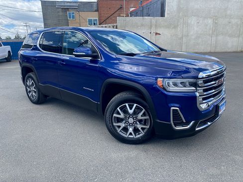 Used 2023 GMC Acadia SLE FWD image 1