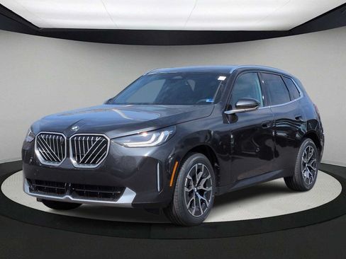 Used 2026 BMW X3 xDrive30i w/ Premium Package AWD/4WD image 4