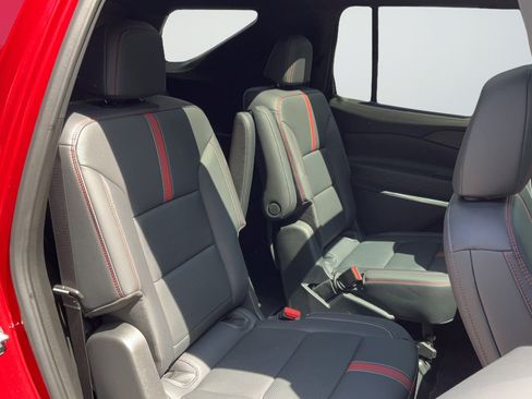 Certified 2024 Chevrolet Traverse RS AWD/4WD image 21