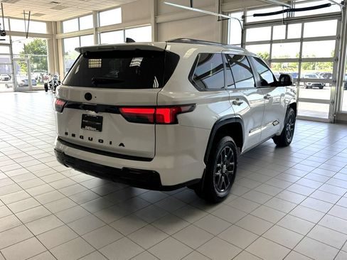 Used 2024 Toyota Sequoia Platinum AWD/4WD image 75