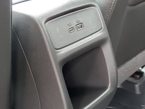 Certified 2024 Chevrolet Trax RS w/ Sunroof Package FWD image 30