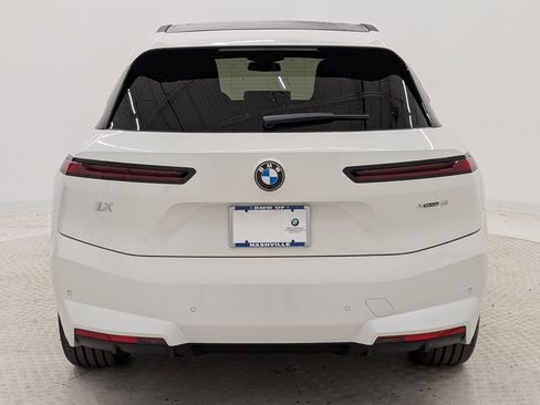 New 2026 BMW iX xDrive45 image 10