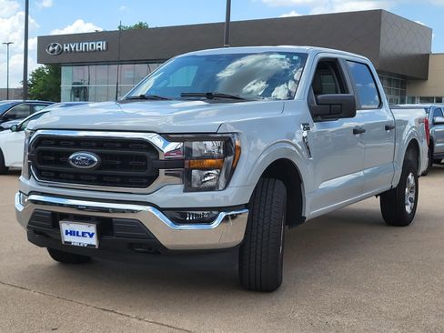 Used 2023 Ford F150 XLT AWD/4WD image 2