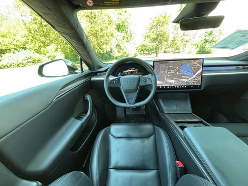 Used 2021 Tesla Model S Plaid AWD/4WD image 32