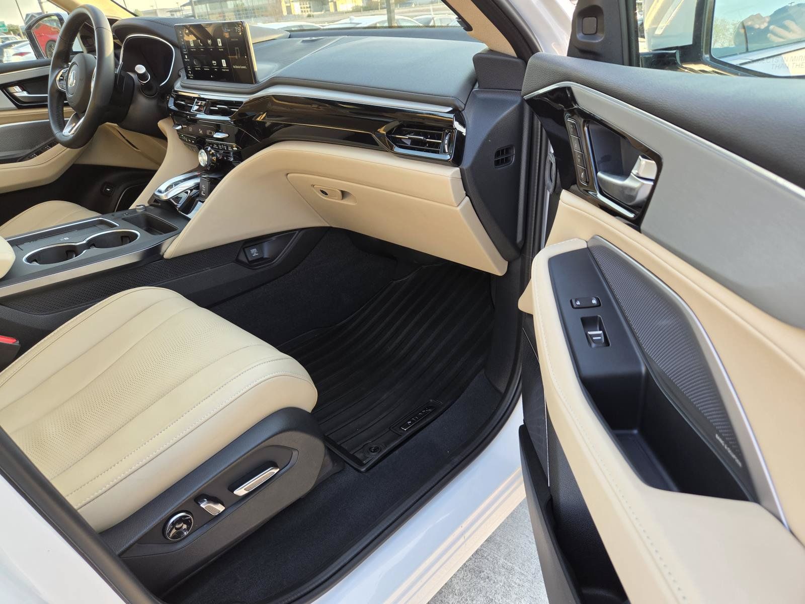 Used 2026 Acura MDX w/ Technology Package FWD image 7