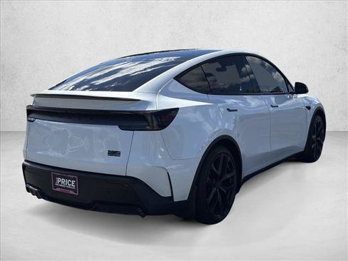 Used 2026 Tesla Model Y Performance AWD/4WD image 5
