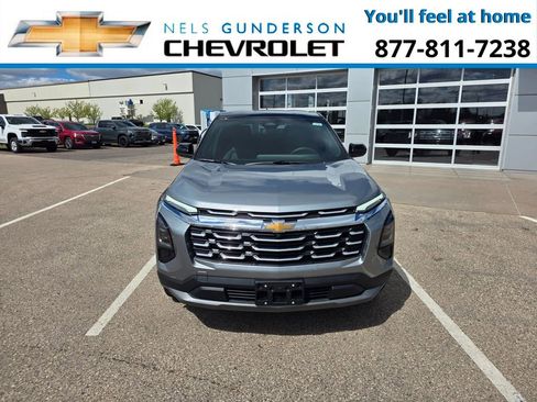 New 2026 Chevrolet Equinox LT w/ Convenience Package II AWD/4WD image 2