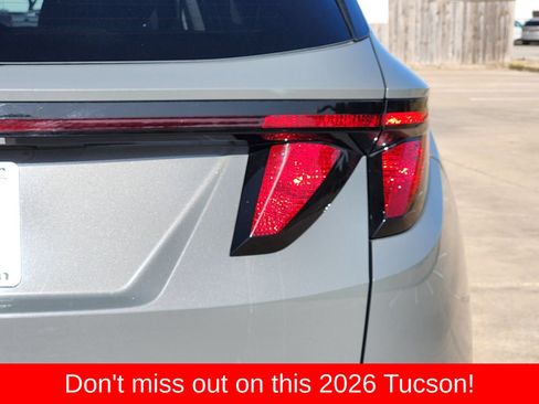 Used 2026 Hyundai Tucson SEL FWD image 16