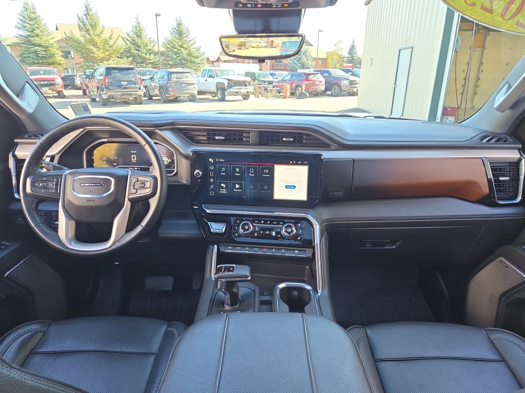 Used 2023 GMC Sierra 1500 Denali w/ Technology Package AWD/4WD image 18