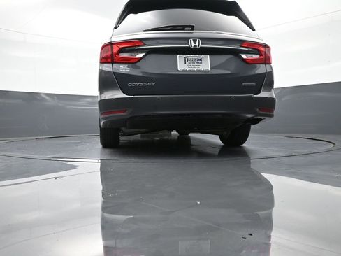 Certified 2024 Honda Odyssey Touring image 32