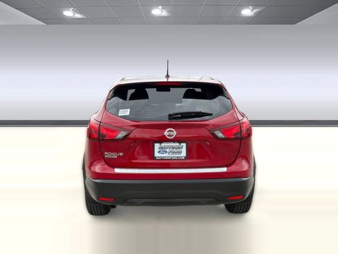 Used 2018 Nissan Rogue Sport S w/ S Appearance Package image 9