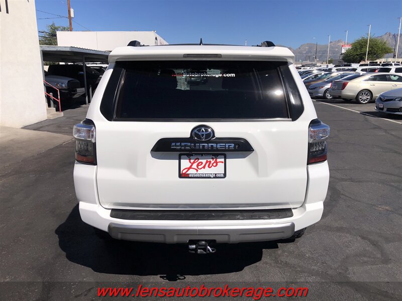 Used 2017 Toyota 4Runner TRD Off-Road AWD/4WD image 7