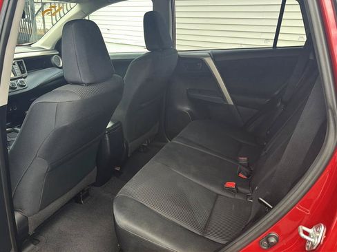 Used 2015 Toyota RAV4 LE FWD image 6
