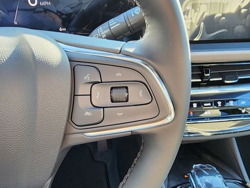 New 2026 Buick Envista Avenir image 21