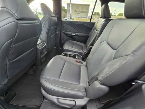 New 2026 Lexus TX 500h AWD image 21