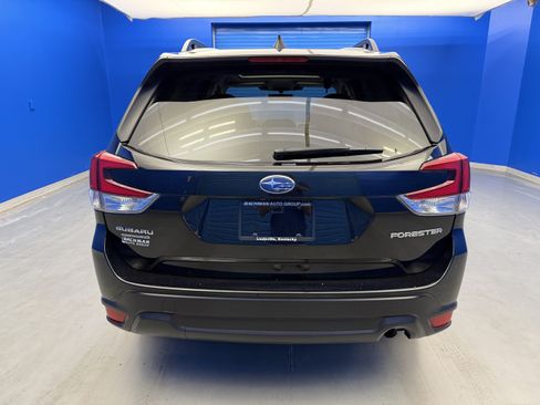 Certified 2024 Subaru Forester Premium AWD/4WD image 6