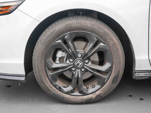 Used 2025 Honda Accord SE image 12