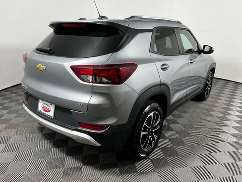 Used 2025 Chevrolet TrailBlazer LT AWD/4WD image 4