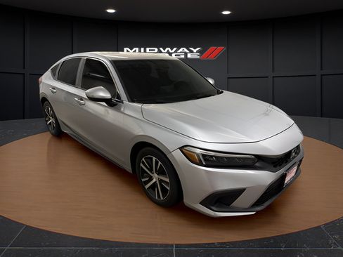 Used 2023 Honda Civic LX image 1