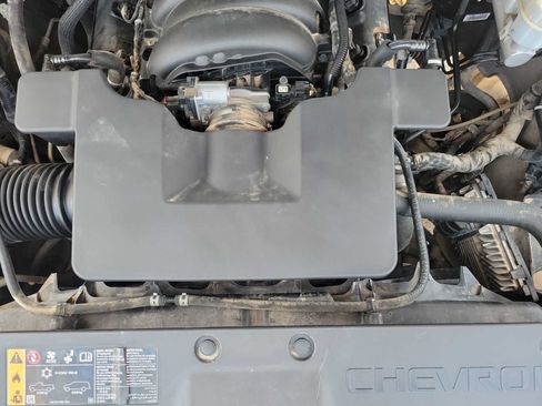 Used 2017 Chevrolet Tahoe LT AWD/4WD image 13