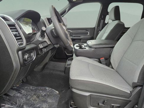 New 2024 RAM 2500 Big Horn w/ Bed Utility Group image 18