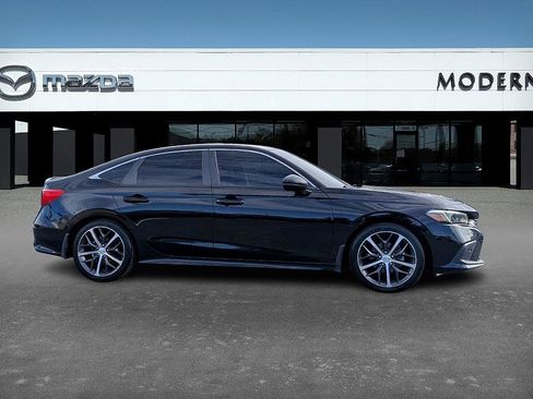 Used 2022 Honda Civic Touring image 6