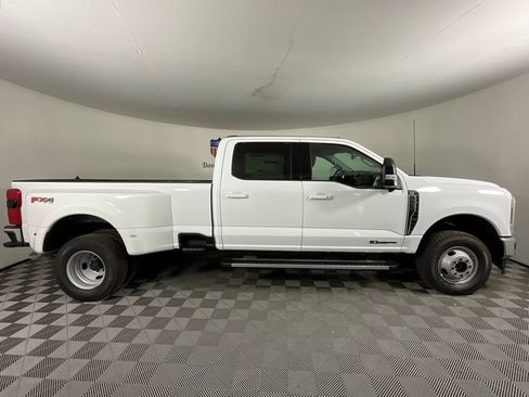 New 2026 Ford F350 XLT w/ XLT Premium Package AWD/4WD image 2