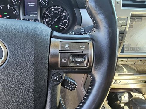 Used 2019 Lexus GX 460 Premium image 18