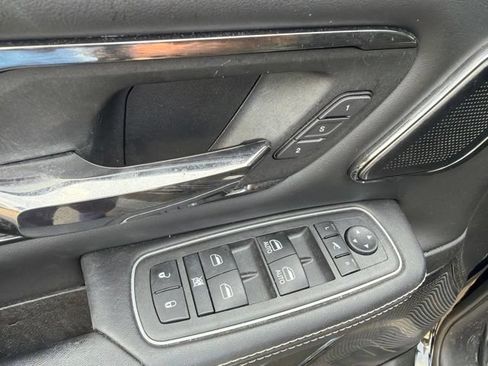 Used 2022 RAM 1500 Limited AWD/4WD image 19