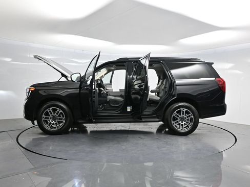 Used 2025 Ford Expedition Active RWD image 43
