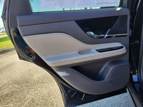 Certified 2023 Lincoln Corsair FWD image 14