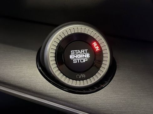 New 2026 Jeep Grand Wagoneer Limited AWD/4WD image 19