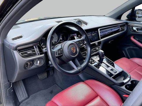 Used 2023 Porsche Macan S AWD/4WD image 16