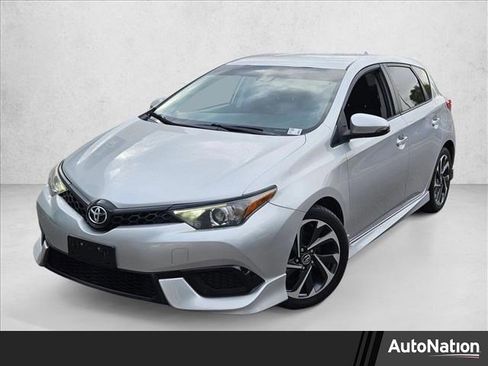 Used 2018 Toyota Corolla iM image 1