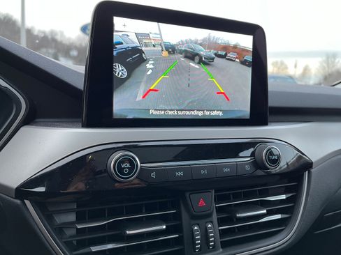 Certified 2022 Ford Escape SE w/ Convenience Package image 19