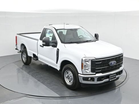 New 2026 Ford F250 XL w/ XL Chrome Package image 38