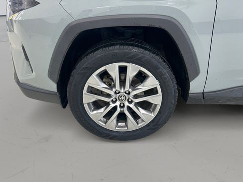 Used 2023 Toyota RAV4 XLE Premium FWD image 9