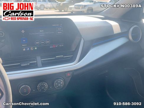 Used 2024 Chevrolet Trax LS w/ LS Convenience Package FWD image 18