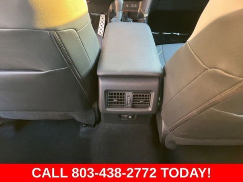 Used 2025 Toyota Camry SE image 14