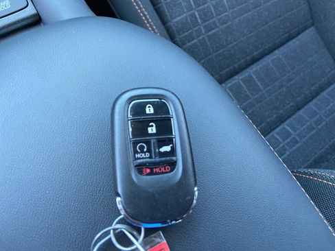 Used 2024 Honda HR-V Sport image 43