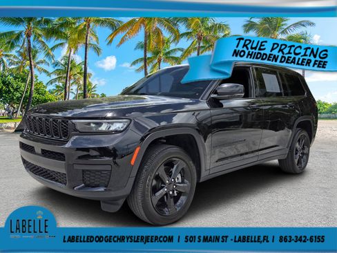 Used 2024 Jeep Grand Cherokee L Altitude RWD image 7