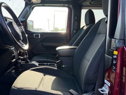 Used 2021 Jeep Wrangler Sport S image 12