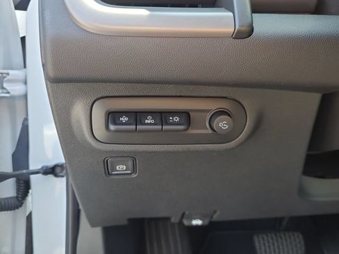 Used 2022 GMC Terrain AT4 w/ Infotainment Package II AWD/4WD image 25
