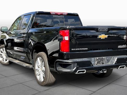 Used 2023 Chevrolet Silverado 1500 High Country w/ High Country Premium Package AWD/4WD image 12