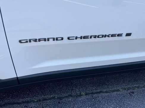 New 2025 Jeep Grand Cherokee L Limited w/ Black Appearance Package RWD image 14